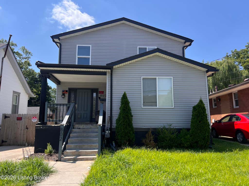 Photo of 802 W Ashland Ave, Louisville, KY 40215 (MLS # 1724397)
