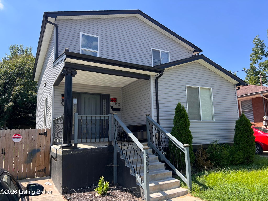 Photo of 802 W Ashland Ave, Louisville, KY 40215 (MLS # 1724397)