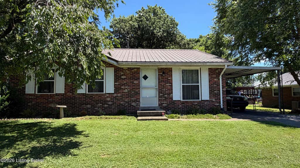 Photo of 105 Barberry Ln, Bardstown, KY 40004 (MLS # 1721344)