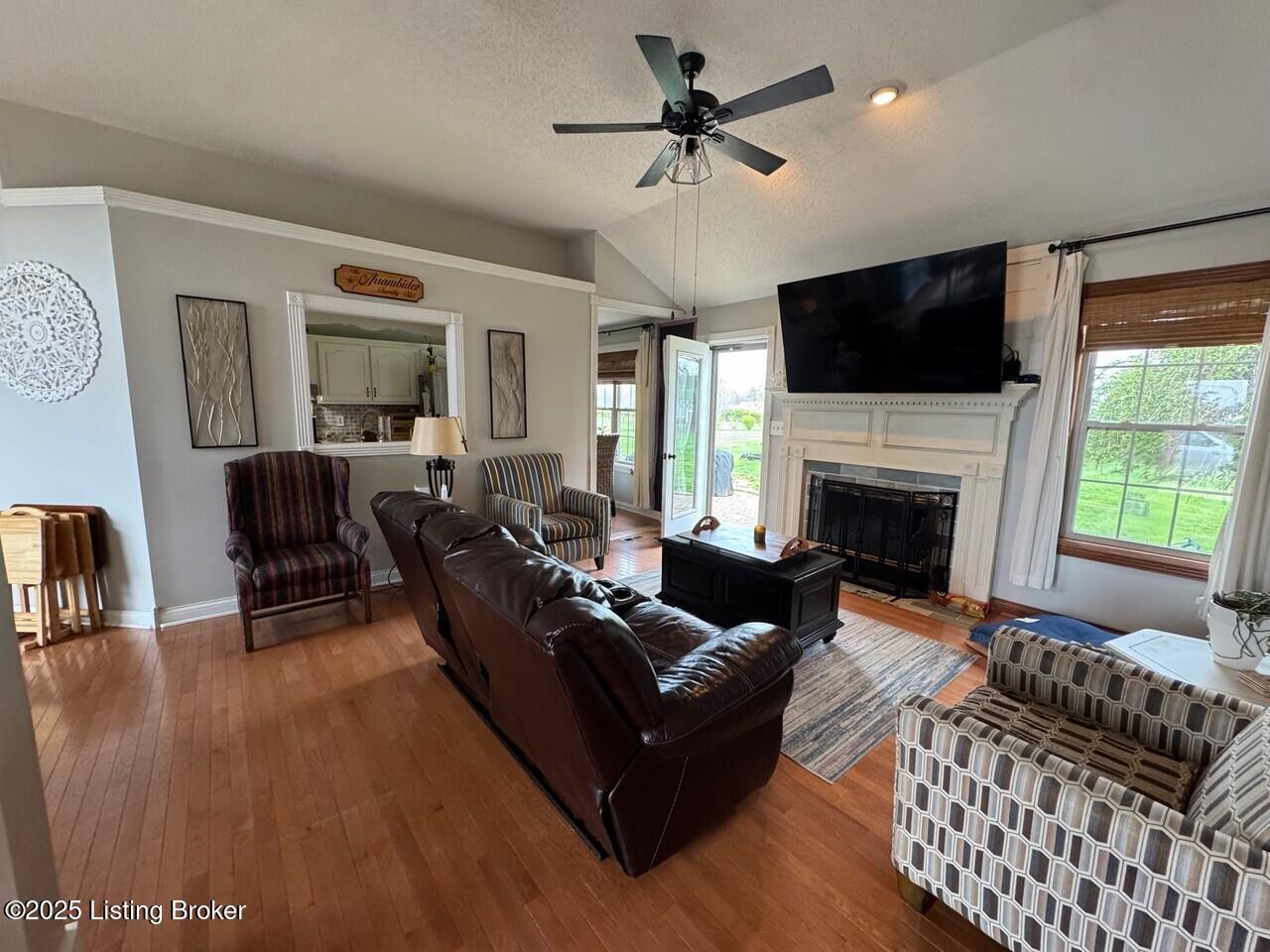 202 Harmon Dr, Hodgenville, Kentucky image 6
