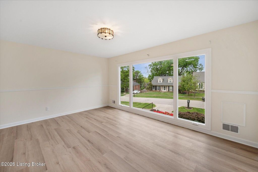 Photo of 3602 Eastside Dr, Louisville, KY 40220 (MLS # 1717098)