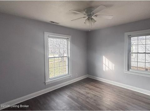 Tiny photo for 2925 Bowman Ave, Louisville, KY 40205 (MLS # 1710255)