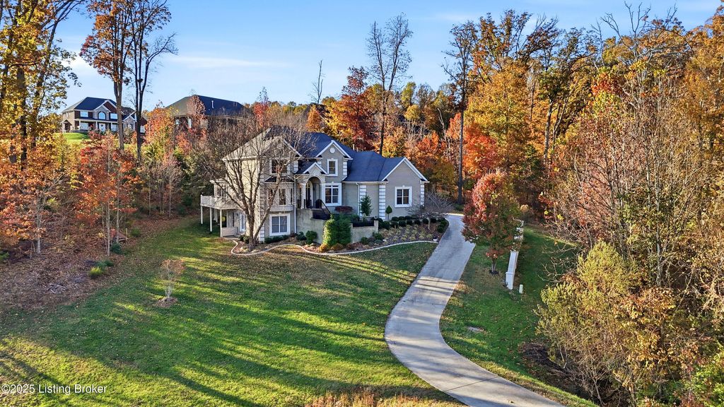 Photo of 7700 Bella Woods Ct, Louisville, KY 40214 (MLS # 1707680)