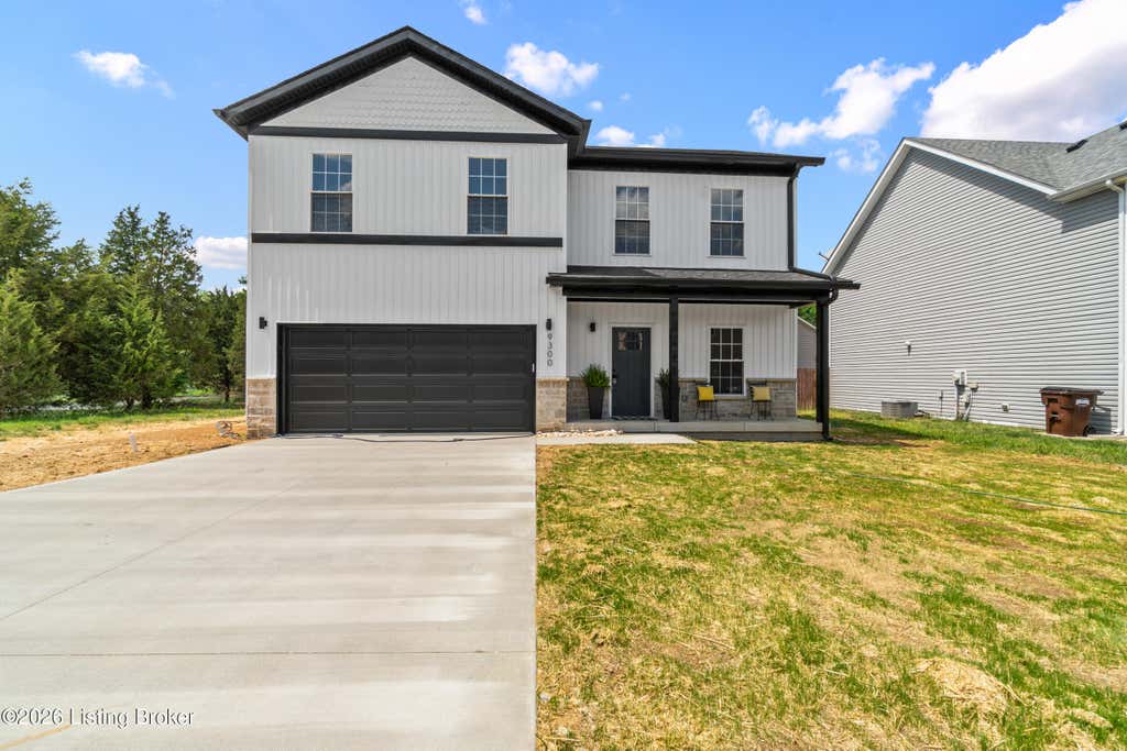 Photo of 9300 River Trail Dr, Louisville, KY 40229 (MLS # 1722924)