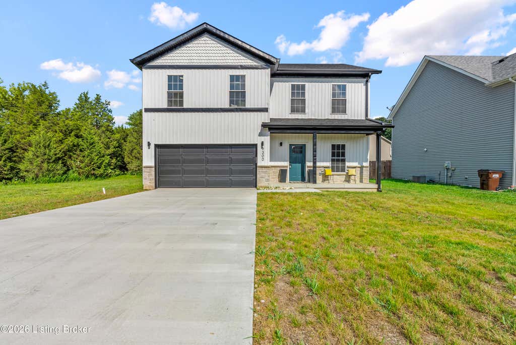 Photo of 9300 River Trail Dr, Louisville, KY 40229 (MLS # 1722924)