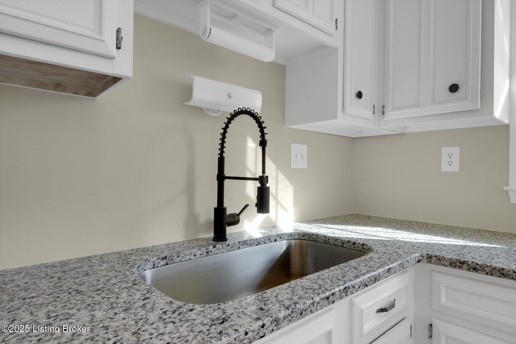 1123 Meadowridge Trail, Goshen, Kentucky image 10