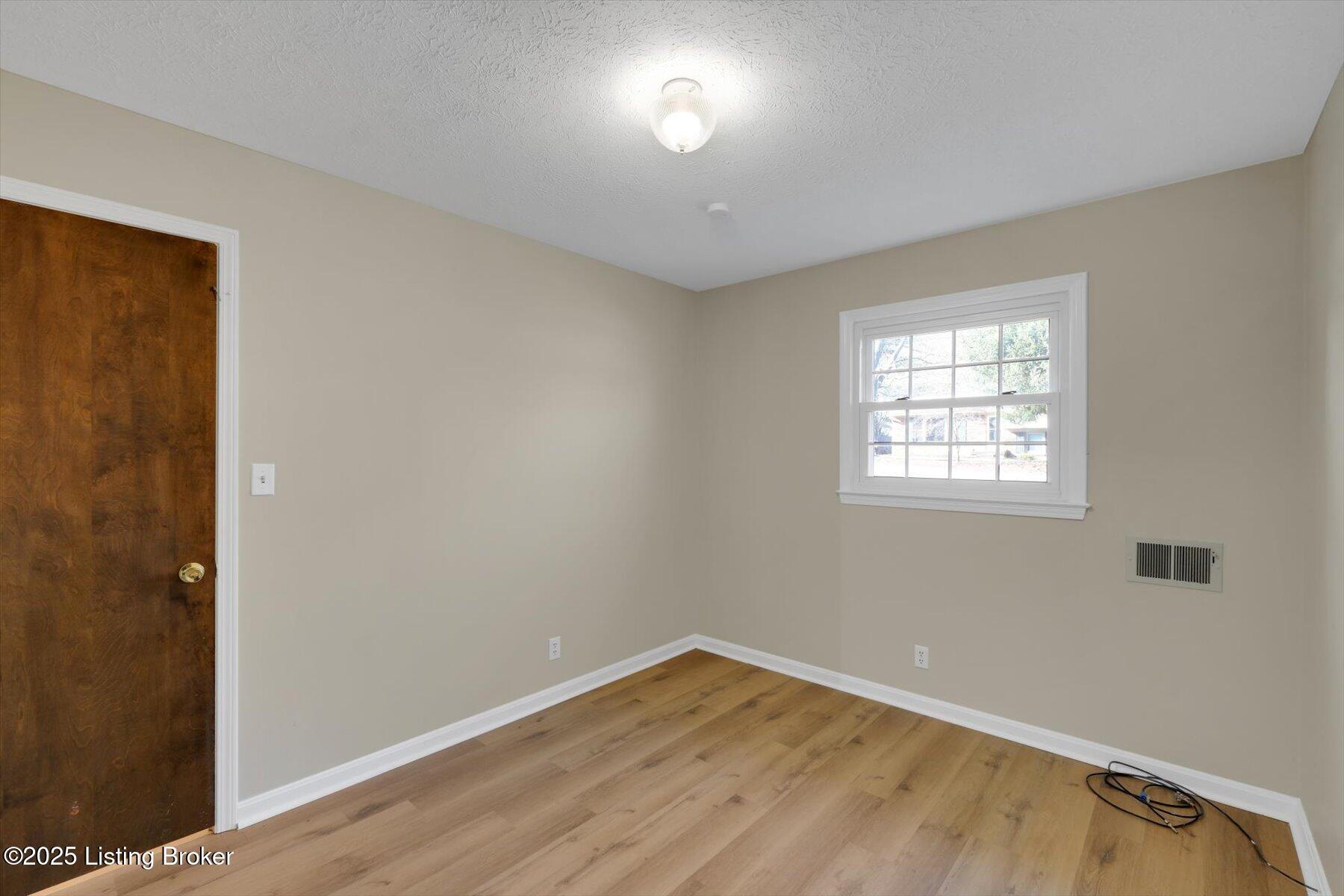 1123 Meadowridge Trail, Goshen, Kentucky image 30