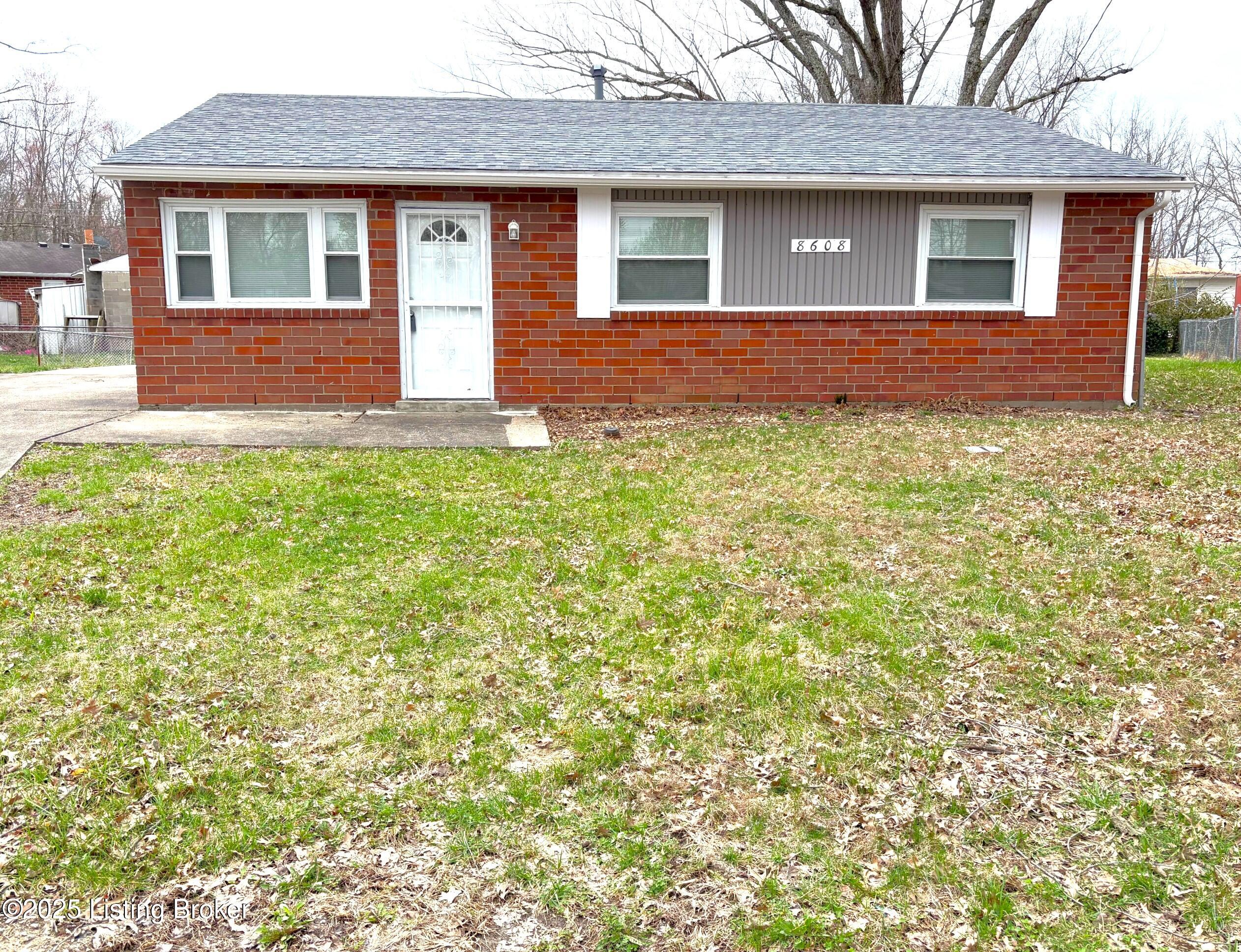 8608 Oglesby Ct, Fairdale, Kentucky image 1