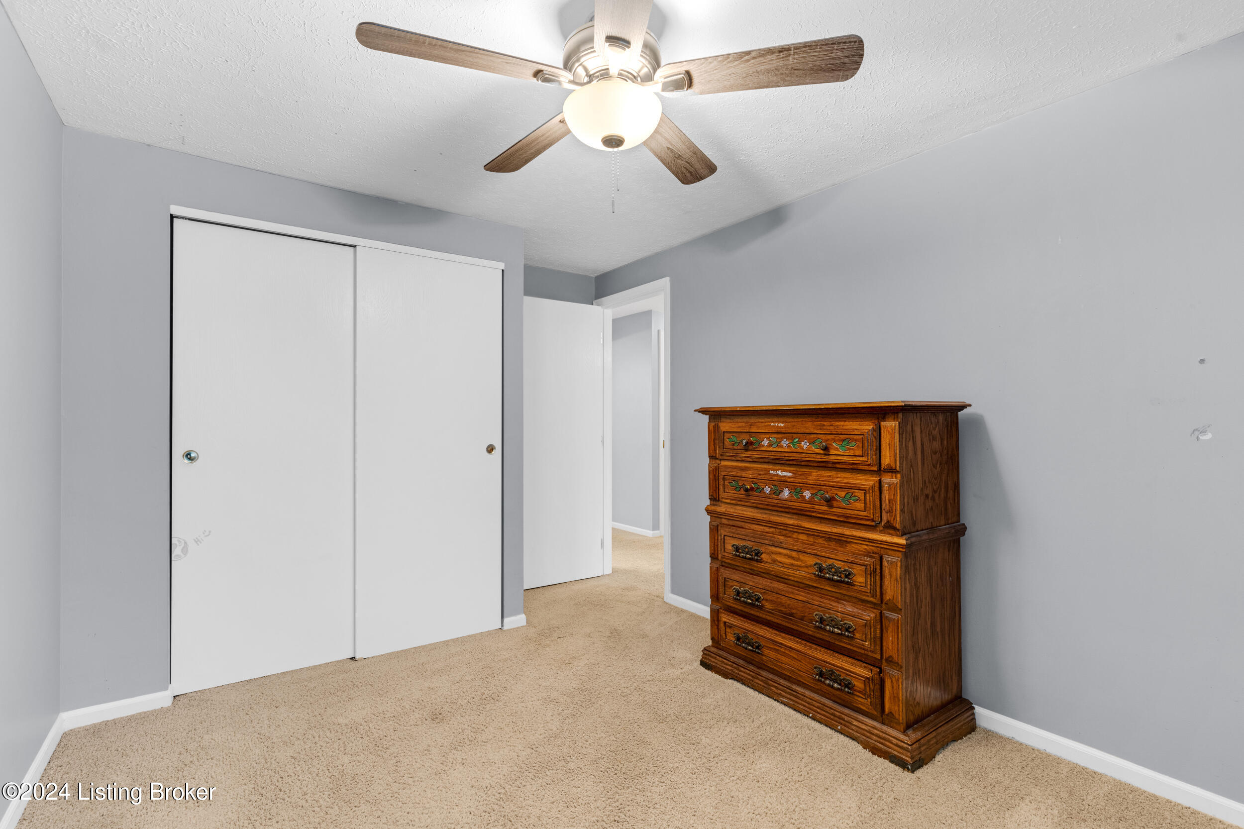 9368 Loch Lea Ln, Louisville, Kentucky image 23