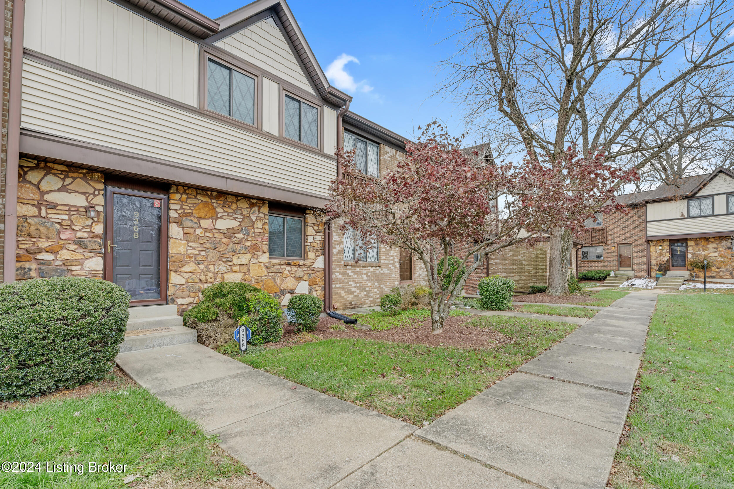 9368 Loch Lea Ln, Louisville, Kentucky image 29