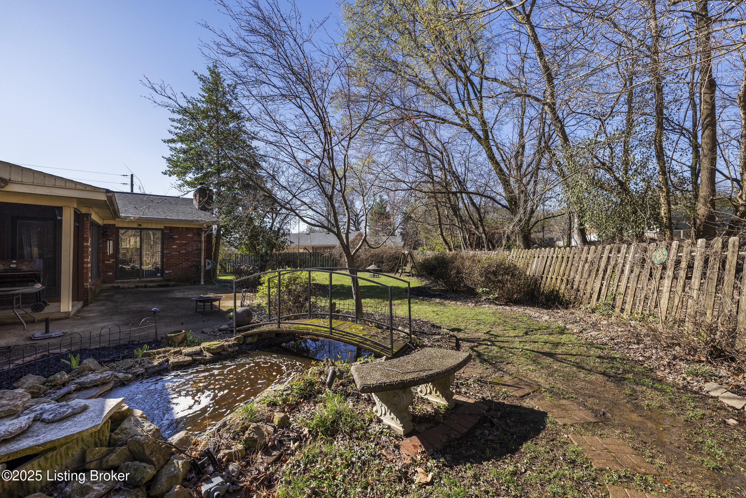 2411 High Pine Dr, Louisville, Pennsylvania image 37