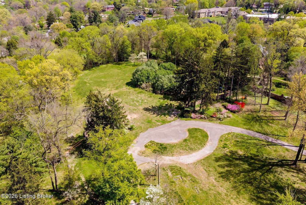 Photo of 2360 Casselberry Ct, Louisville, KY 40205 (MLS # 1727186)