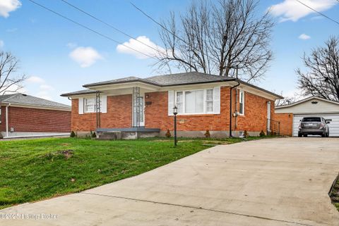 Photo of 5604 Maco Ln, Louisville, KY 40219 (MLS # 1704272)