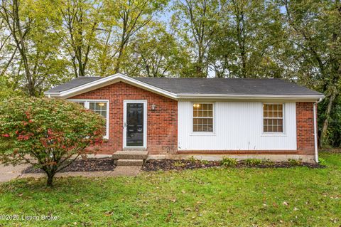 Photo of 6900 Heavrin Ave, Louisville, KY 40218 (MLS # 1711550)