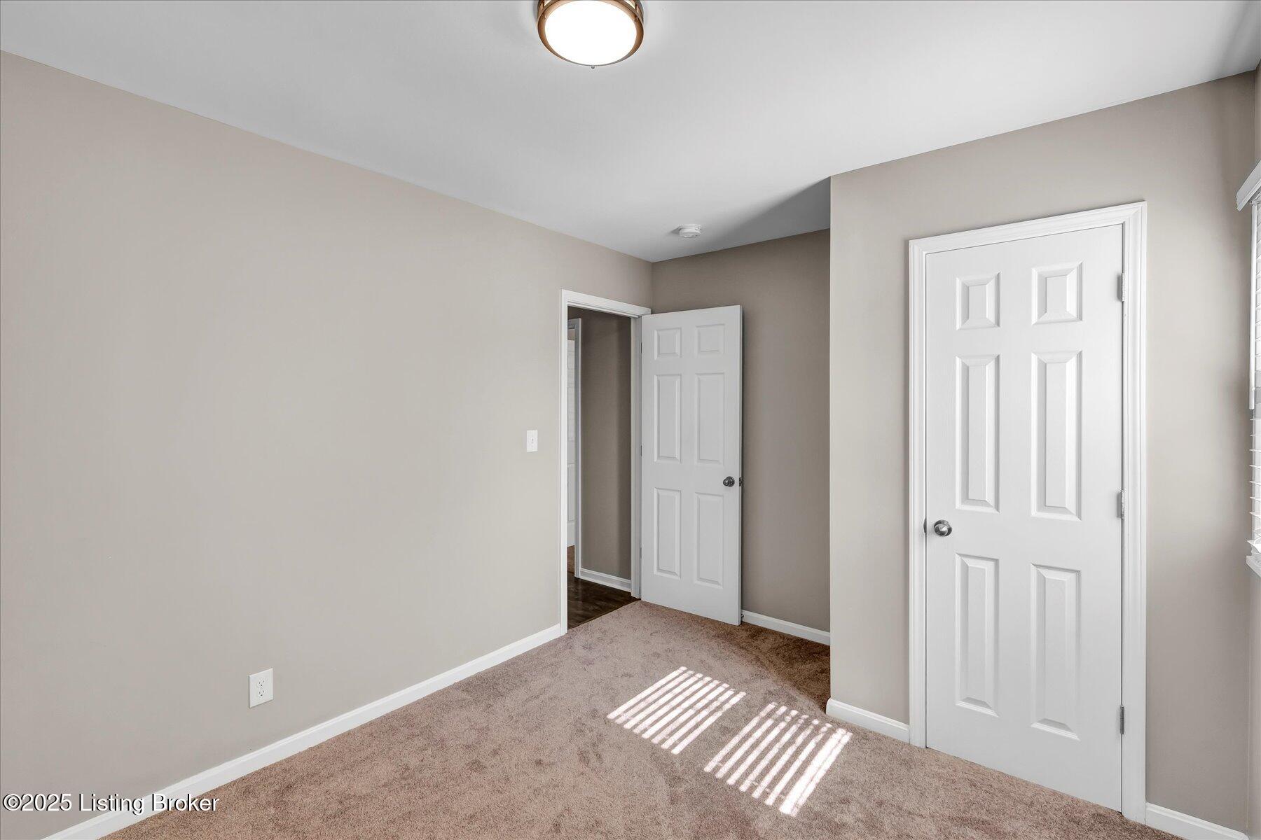 9804 Rowntree Rd, Louisville, Kentucky image 13