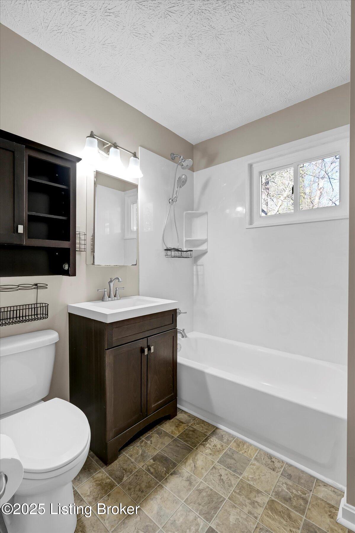 9804 Rowntree Rd, Louisville, Kentucky image 3