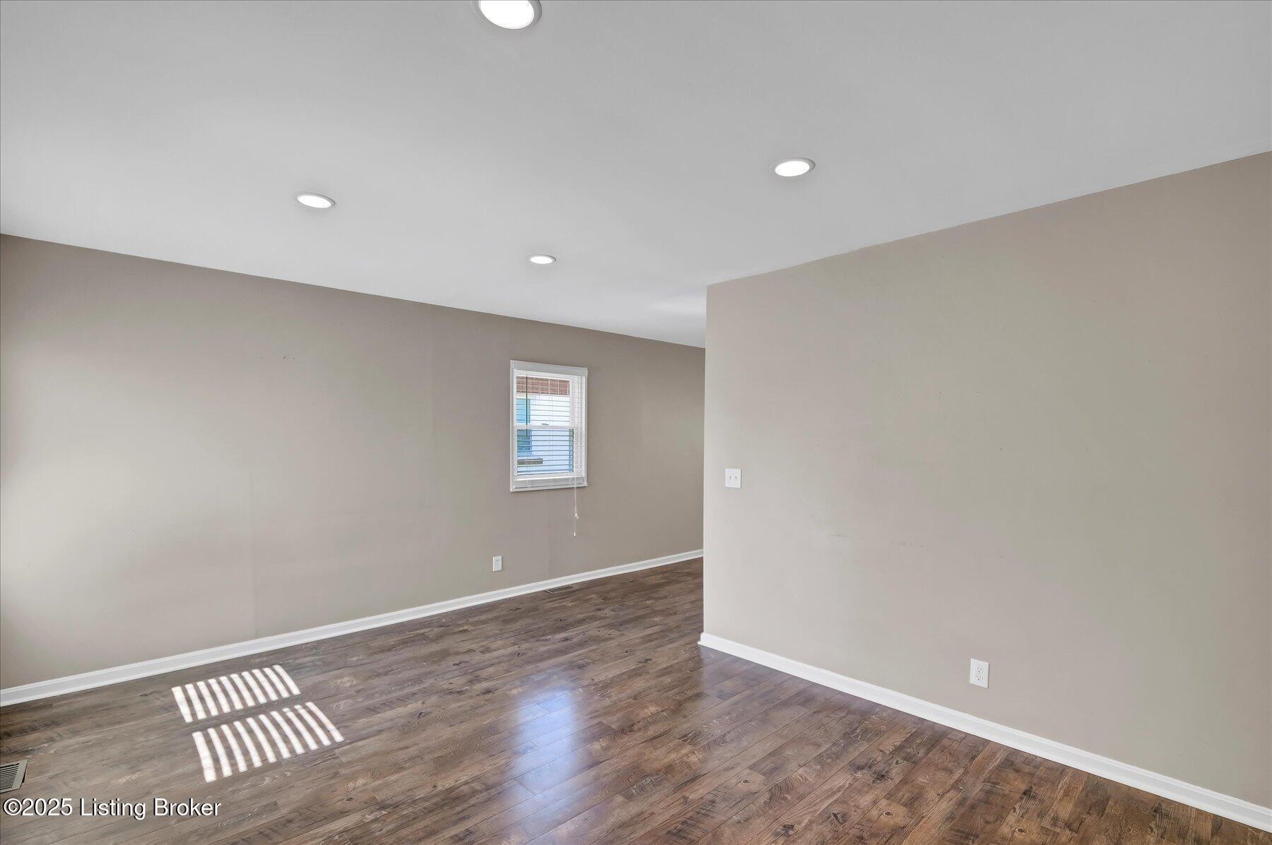 9804 Rowntree Rd, Louisville, Kentucky image 6