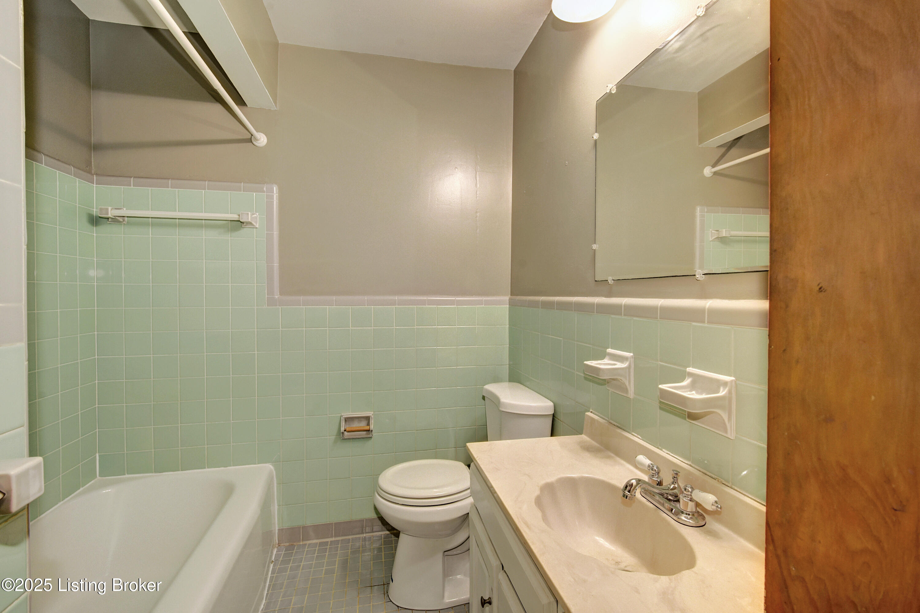 9612 Watterson Trail, Louisville, Pennsylvania image 16