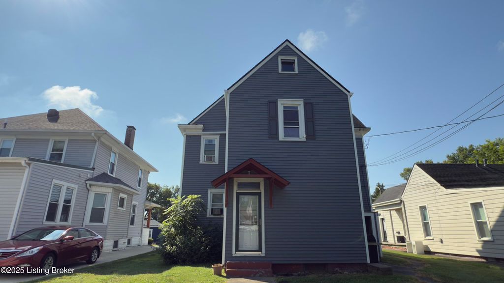 Photo of 2121 Culbertson Ave #D, New Albany, IN 47150 (MLS # 1706723)