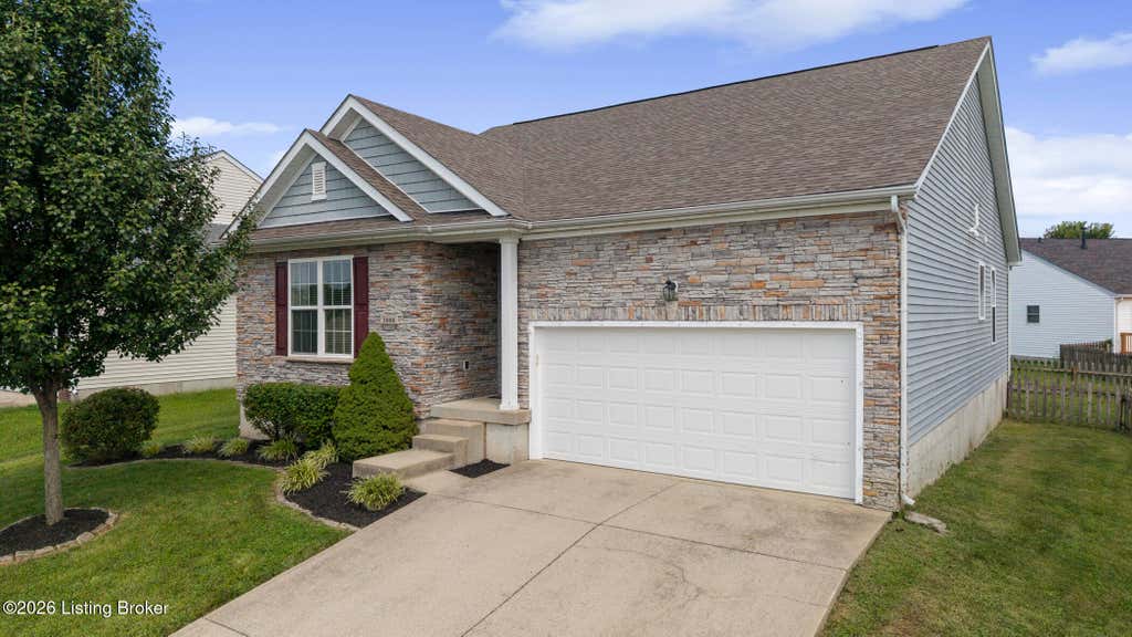 Photo of 3008 Mary Crest Dr, Shelbyville, KY 40065 (MLS # 1727478)