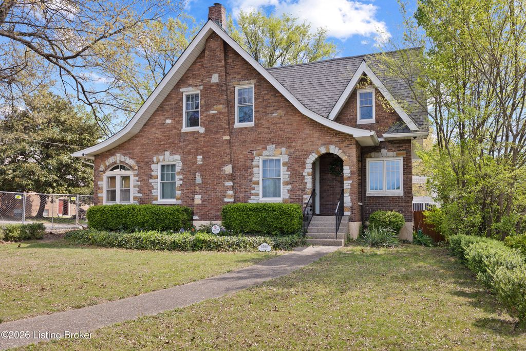 Photo of 4569 S 2nd St, Louisville, KY 40214 (MLS # 1715449)