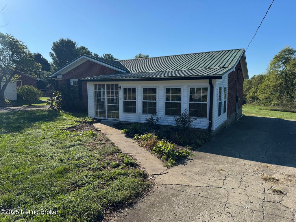 Photo of 773 Lagrange Rd, New Castle, KY 40050 (MLS # 1700601)