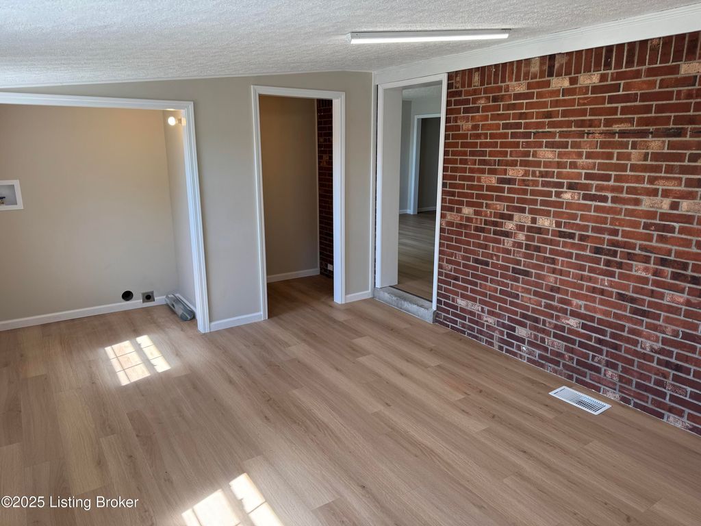 Photo of 773 Lagrange Rd, New Castle, KY 40050 (MLS # 1700601)