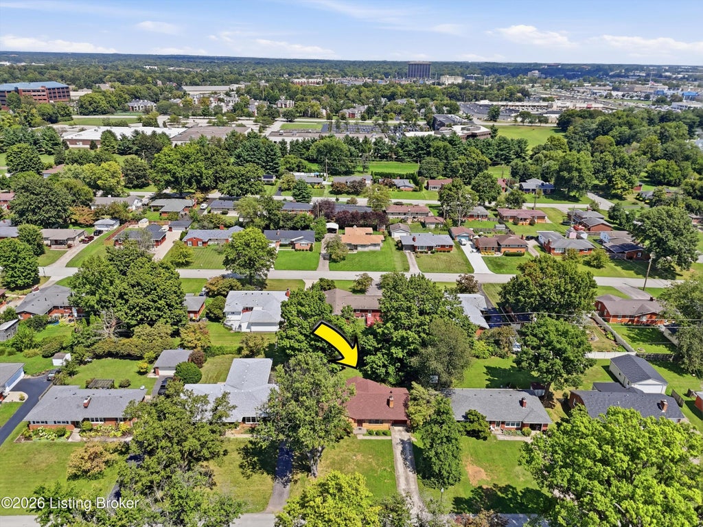 Photo of 1903 Wesley Ave, Louisville, KY 40220 (MLS # 1727899)