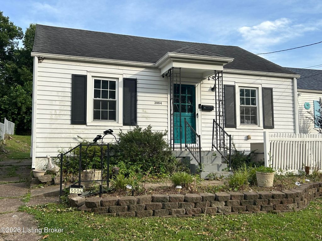 Photo of 3004 Cleveland Blvd, Louisville, KY 40206 (MLS # 1721346)