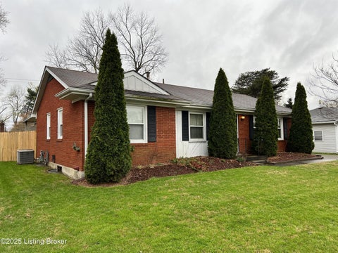 Homes For Rent - 9310 Habersham Dr<br/> Louisville, KY 40242