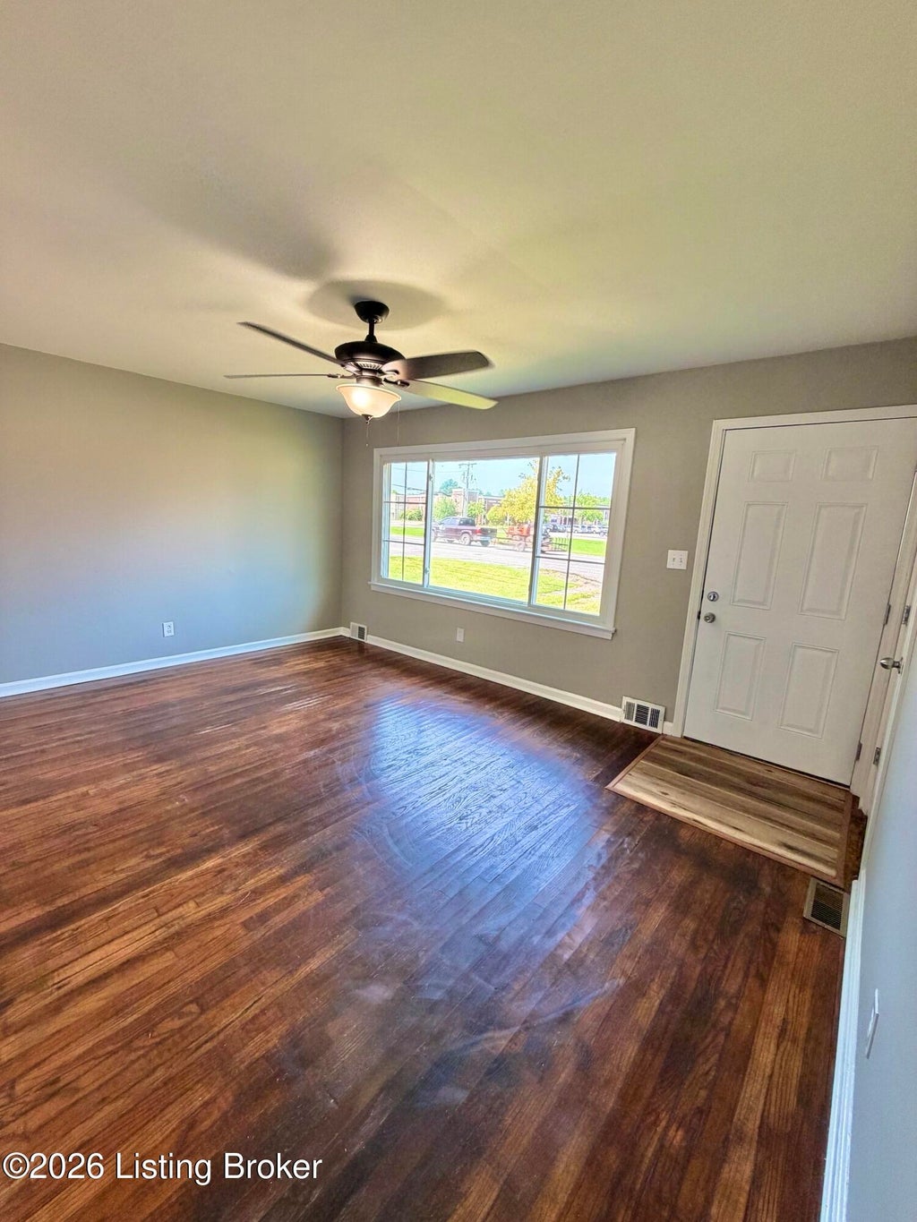 Photo of 6215 Terry Rd, Louisville, KY 40258 (MLS # 1726377)