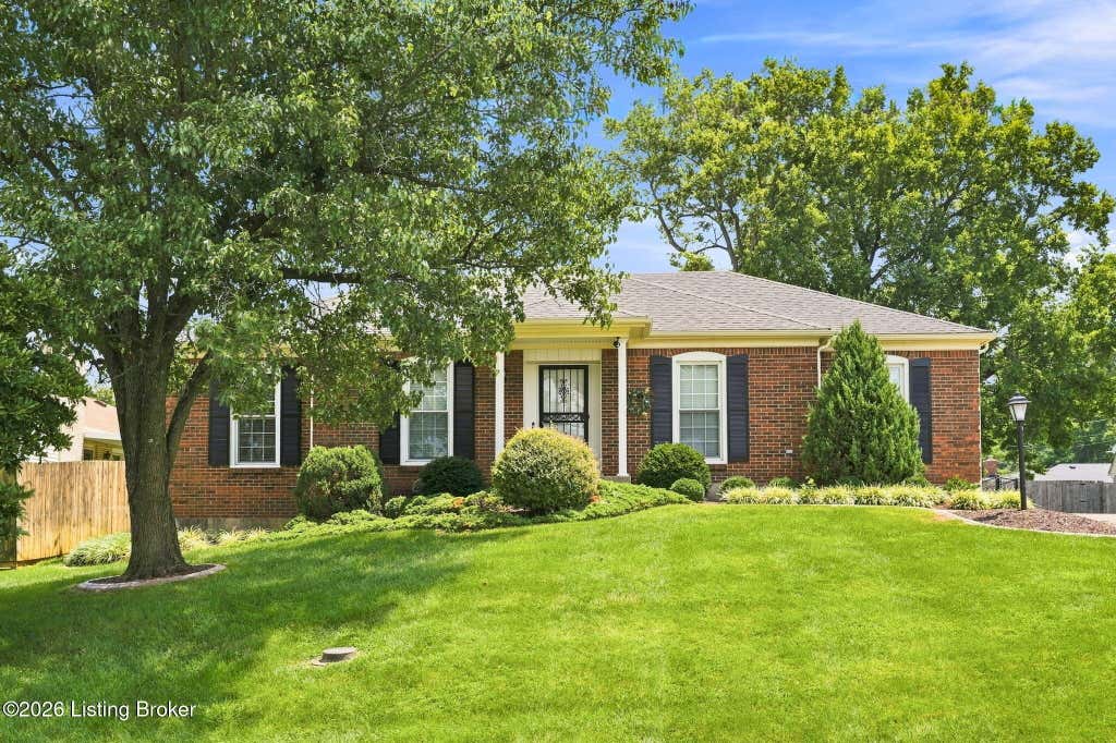 Photo of 5103 Cool Brook Rd, Louisville, KY 40291 (MLS # 1725459)