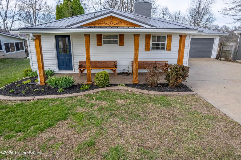 Photo of 2968 Cannons Point Ln, McDaniels, KY 40152 (MLS # 1712740)