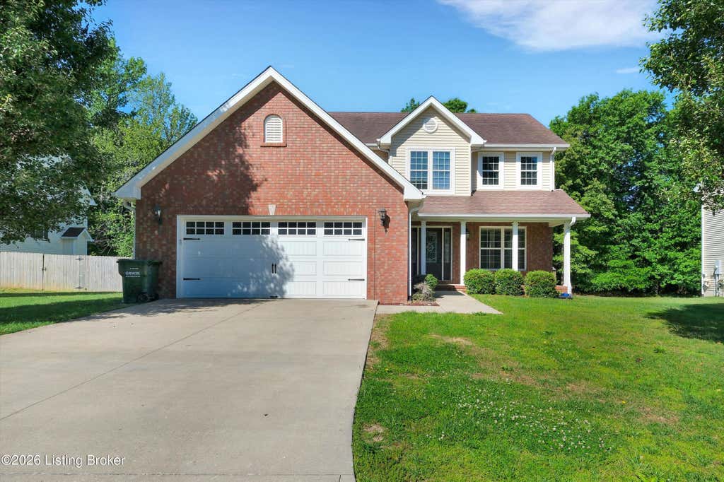 Photo of 132 W Mandarin Ct, Elizabethtown, KY 42701 (MLS # 1722431)