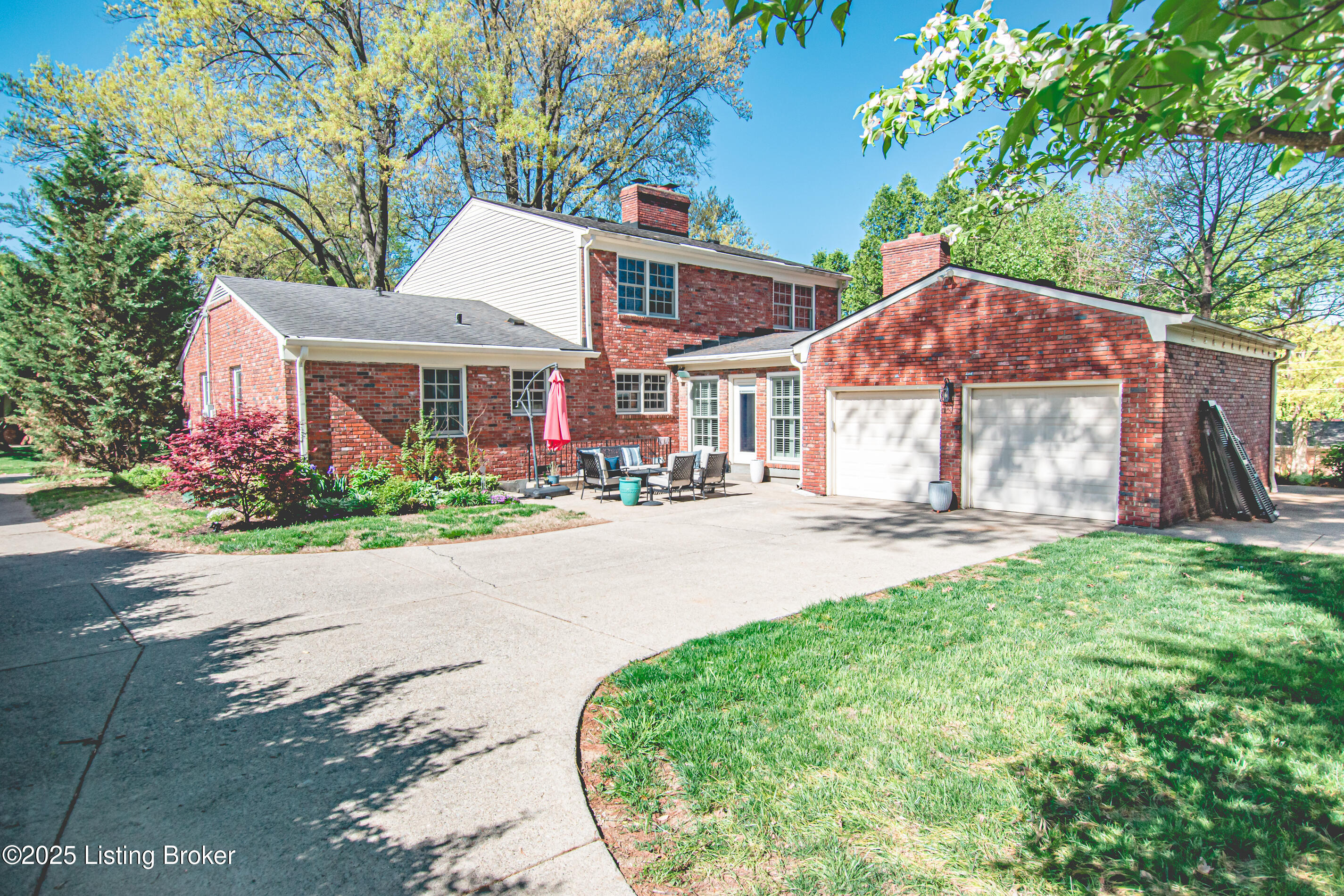1609 Dundee Way, Louisville, Pennsylvania image 2
