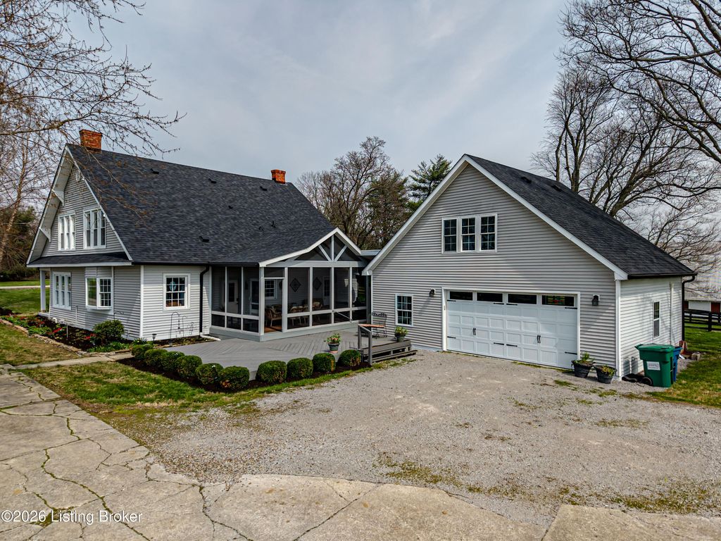 Photo of 1219 Taylor Wood Rd #TRK A, Simpsonville, KY 40067 (MLS # 1714098)