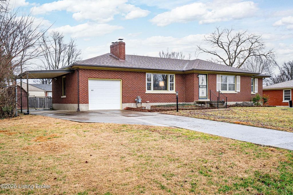 Photo of 9822 Holiday Dr, Louisville, KY 40272 (MLS # 1707262)