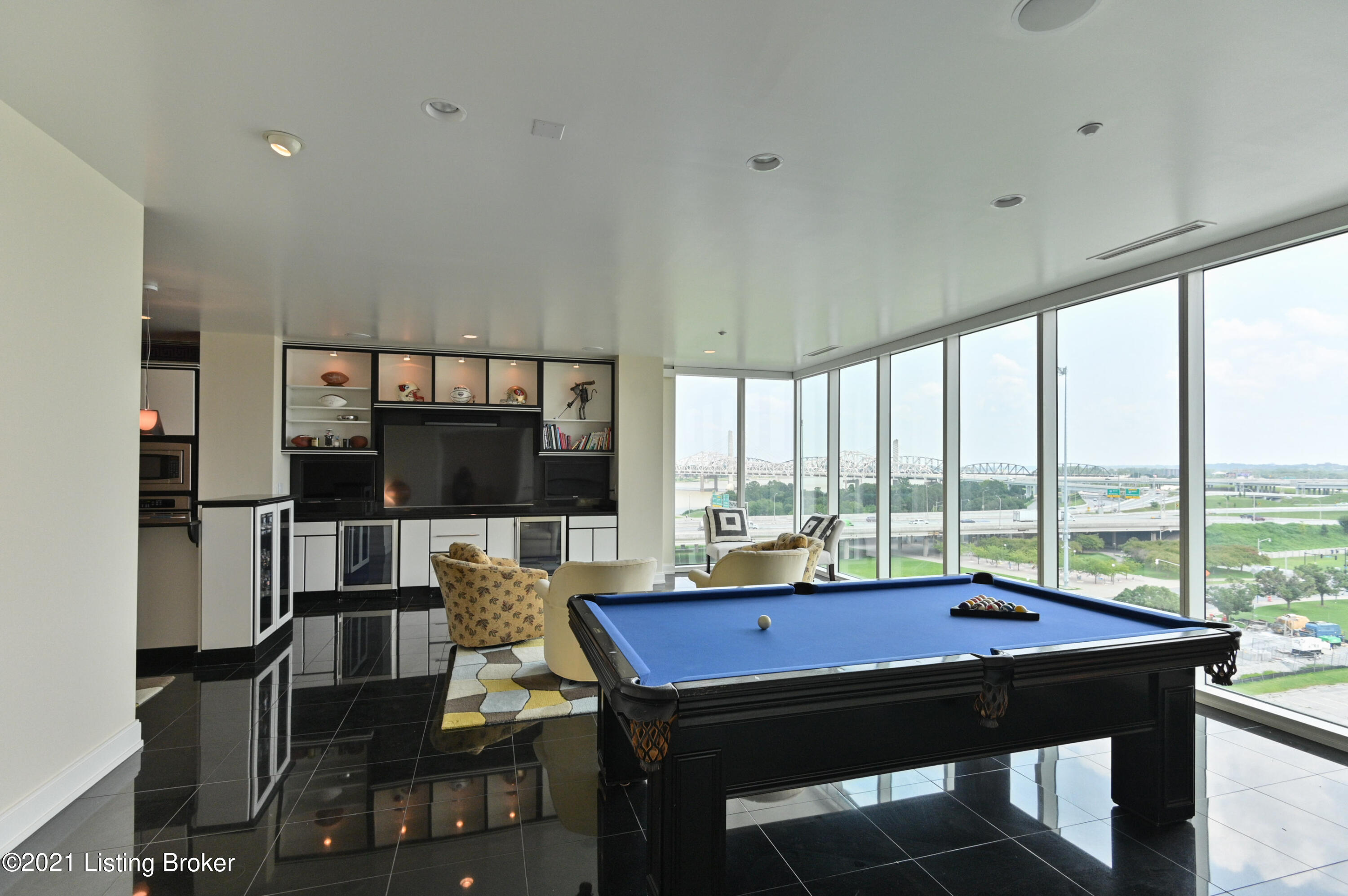222 E Witherspoon St #703, Louisville, Kentucky image 11