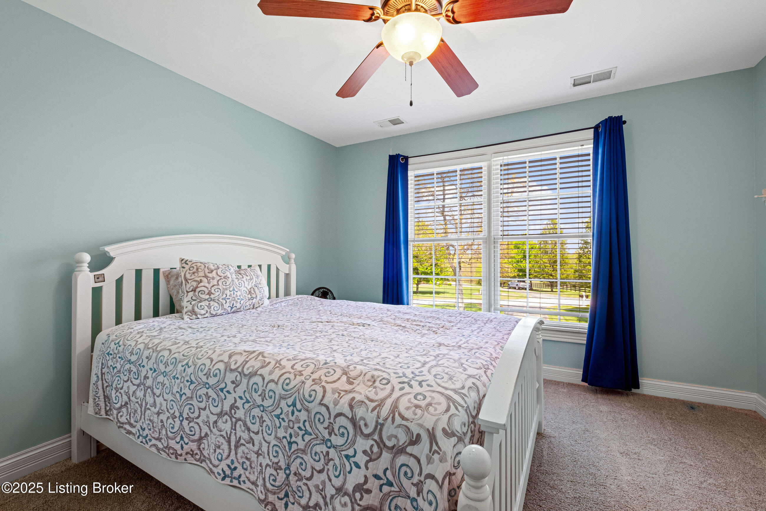 2300 Old Field Dr, La Grange, Pennsylvania image 32