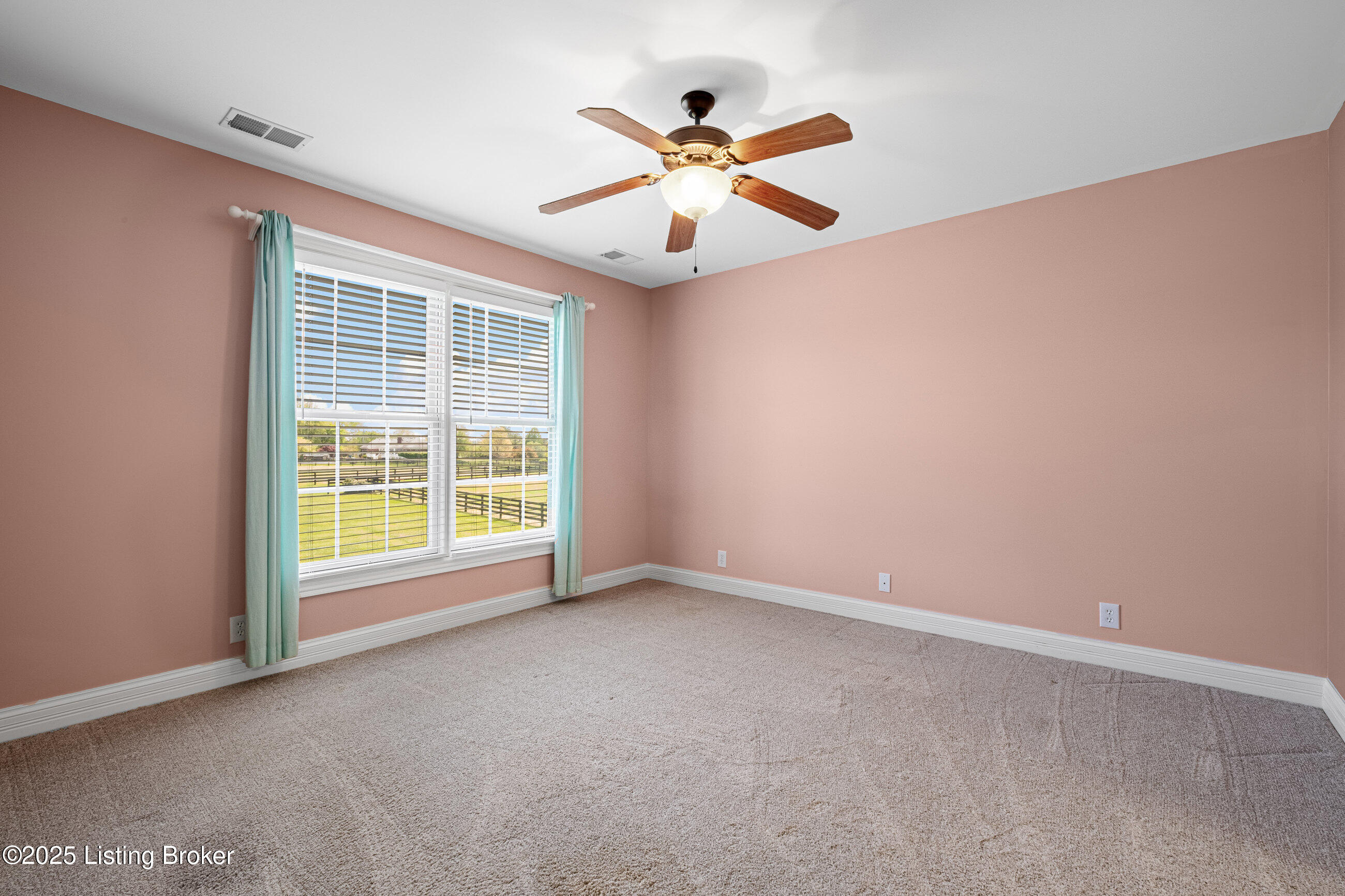 2300 Old Field Dr, La Grange, Pennsylvania image 35