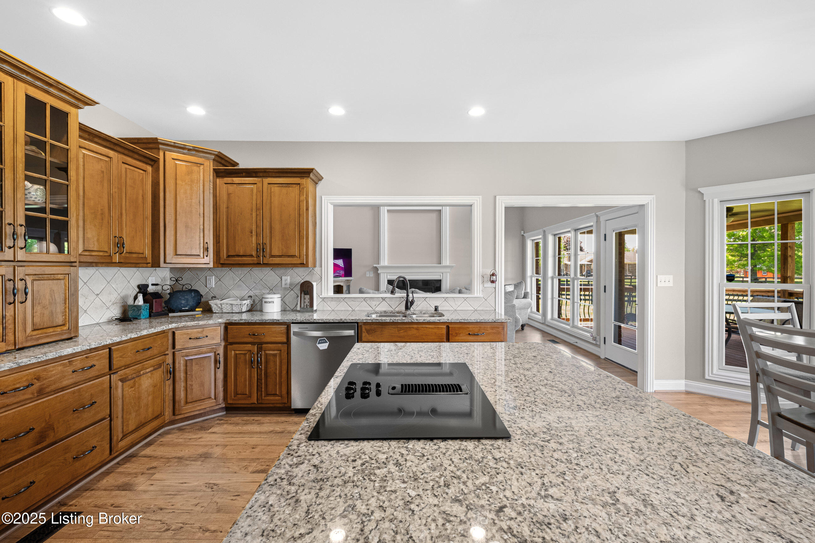 2300 Old Field Dr, La Grange, Pennsylvania image 14