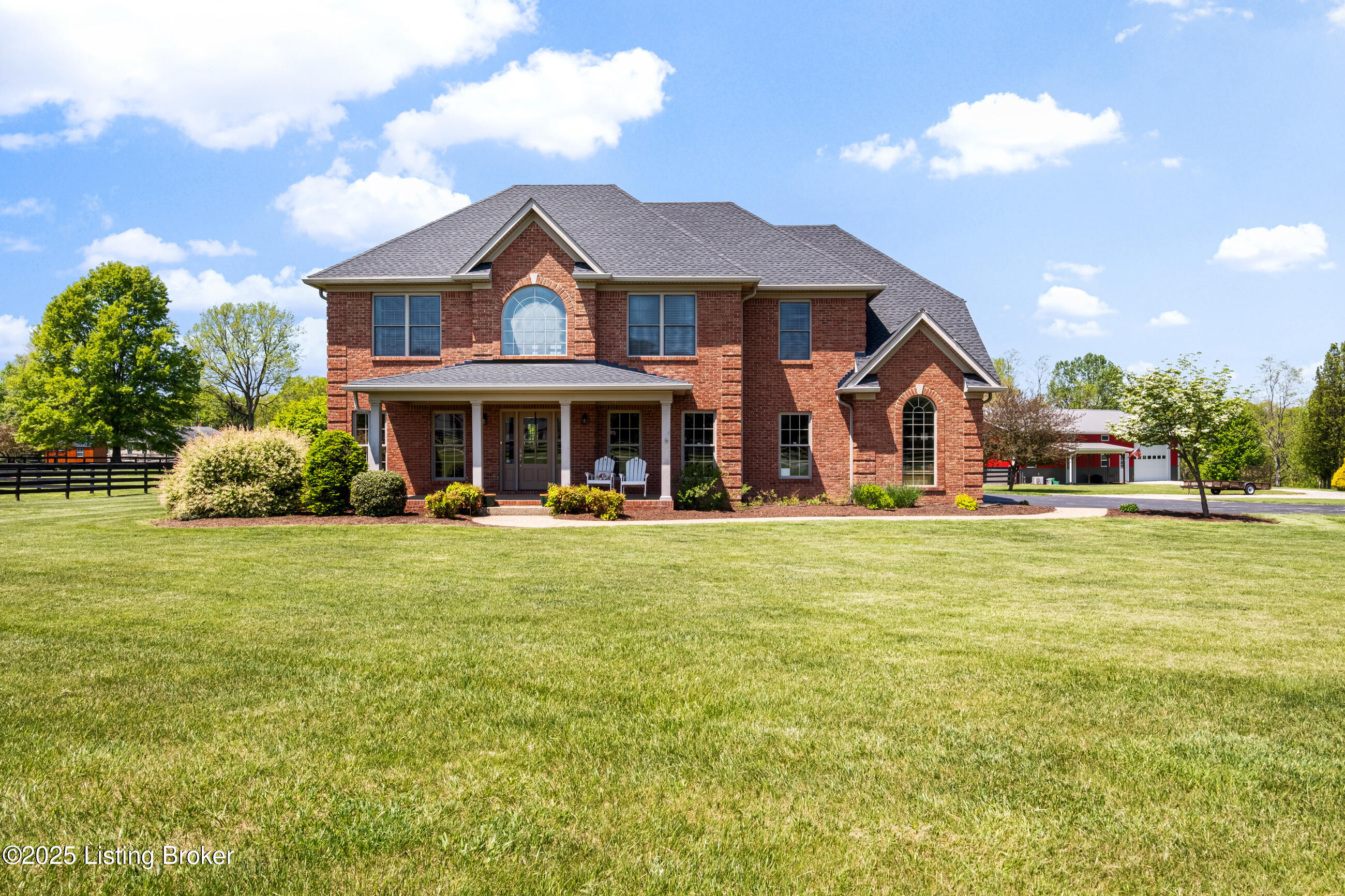 2300 Old Field Dr, La Grange, Pennsylvania image 1