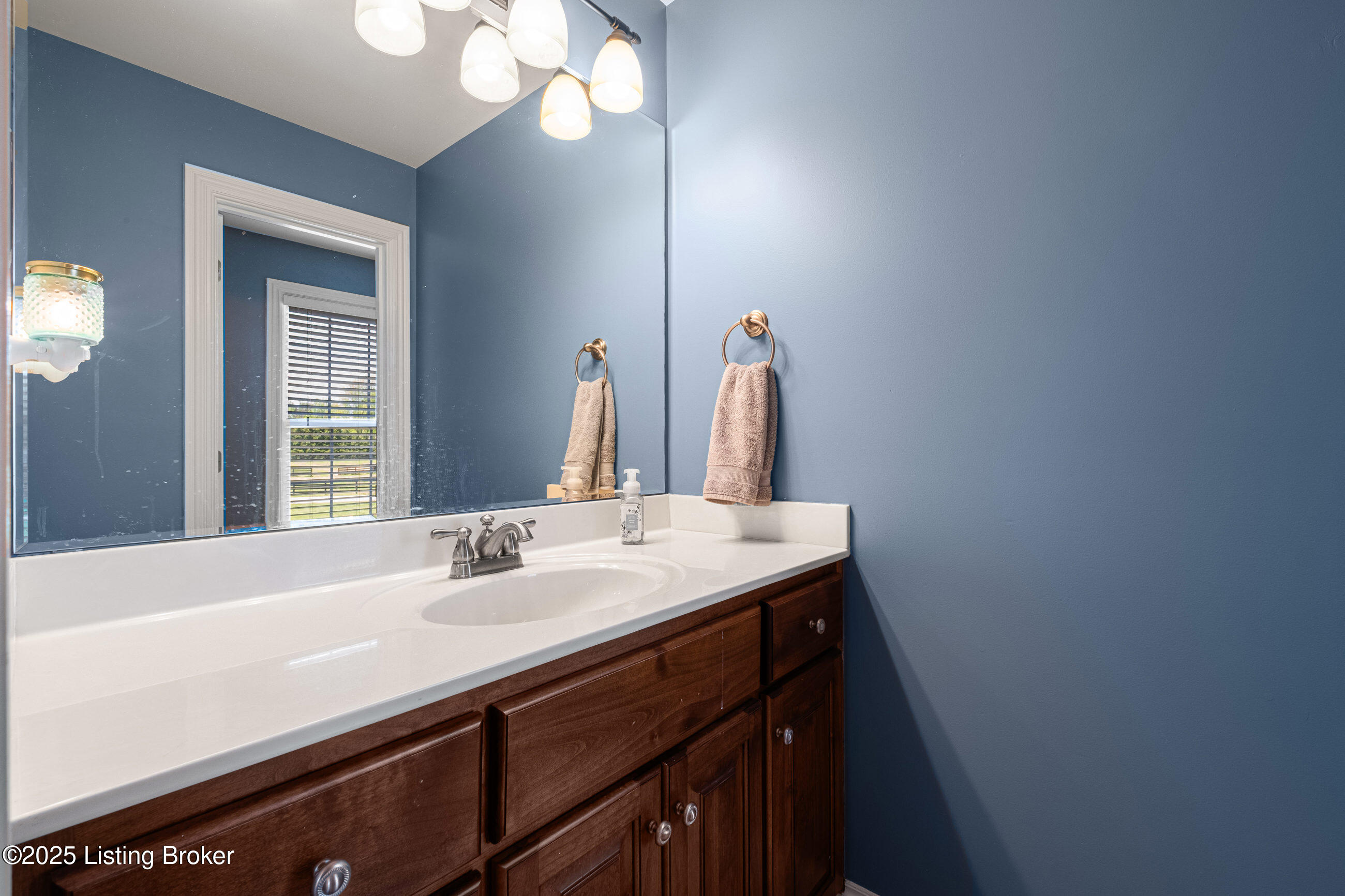 2300 Old Field Dr, La Grange, Pennsylvania image 29