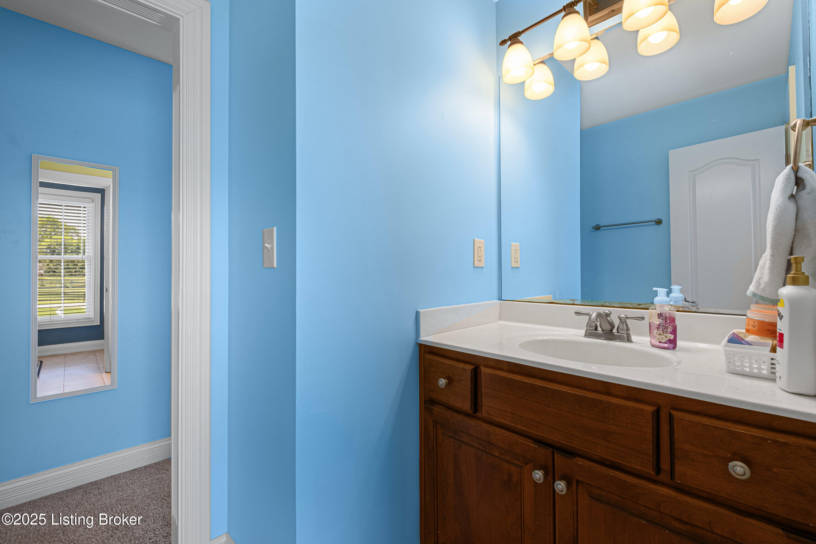 2300 Old Field Dr, La Grange, Pennsylvania image 31