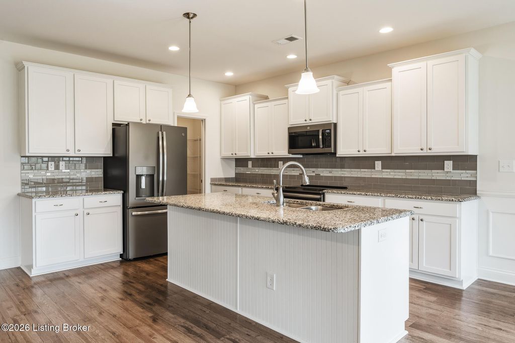 Photo of 543 Wooded Falls Rd, Louisville, KY 40243 (MLS # 1712240)