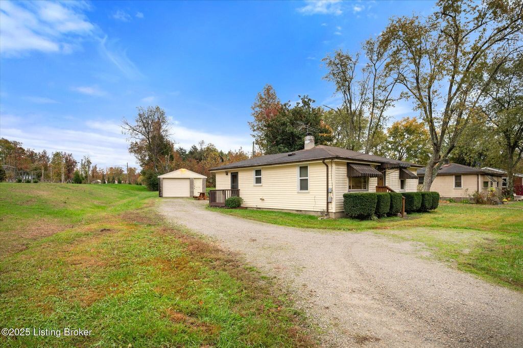 Photo of 3030 Preston Hwy, Shepherdsville, KY 40165 (MLS # 1702113)