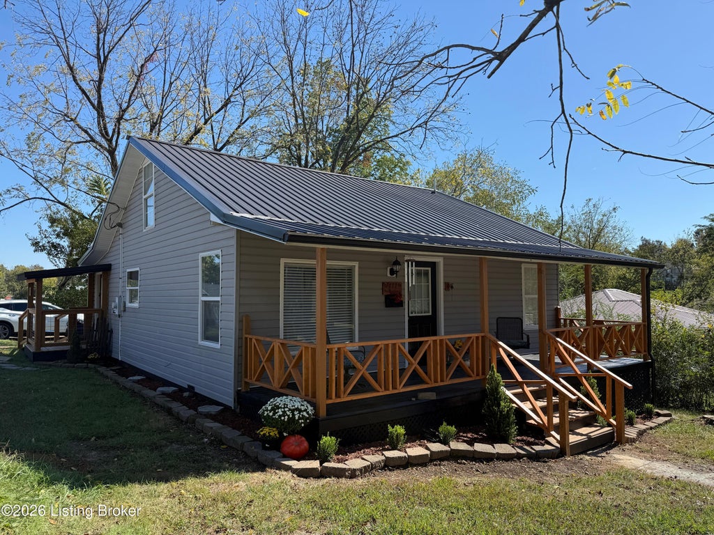 Photo of 411 Hardin St, Leitchfield, KY 42754 (MLS # 1731987)