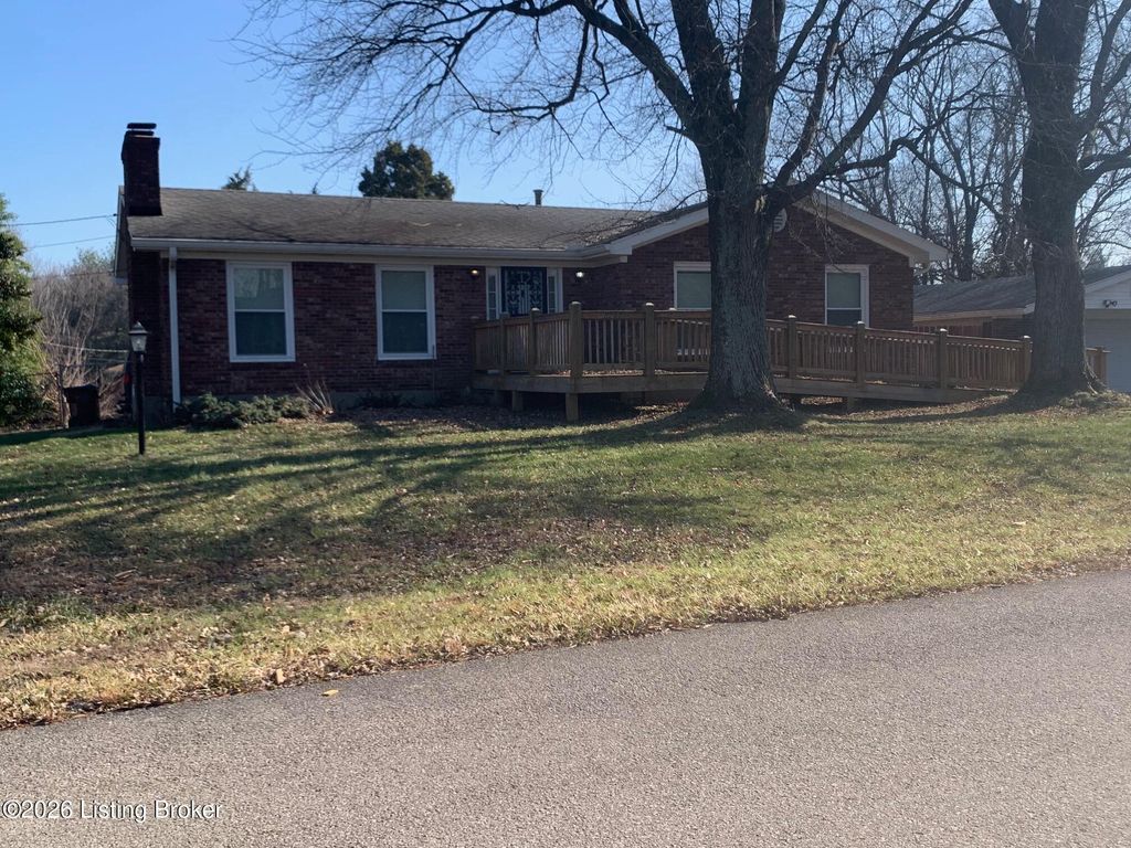 Photo of 8207 Ardenia Ln, Louisville, KY 40228 (MLS # 1712356)