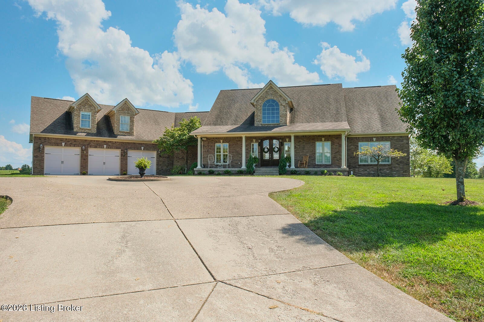 1451 Plum Creek Ct - Photo 2