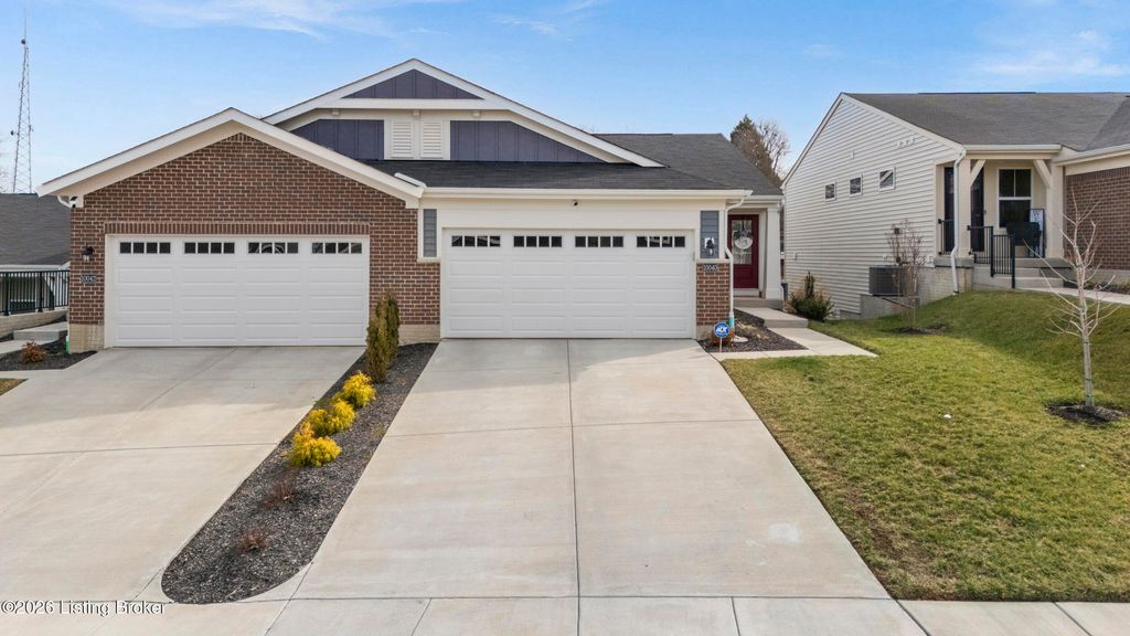 Photo of 10040 Windcrest Farms Ln, Louisville, KY 40291 (MLS # 1710067)